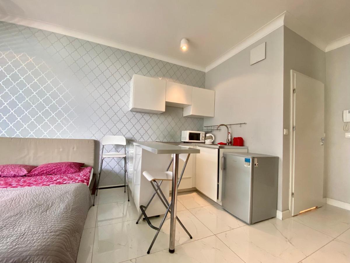 Studio Flat Triton Park Варшава Экстерьер фото